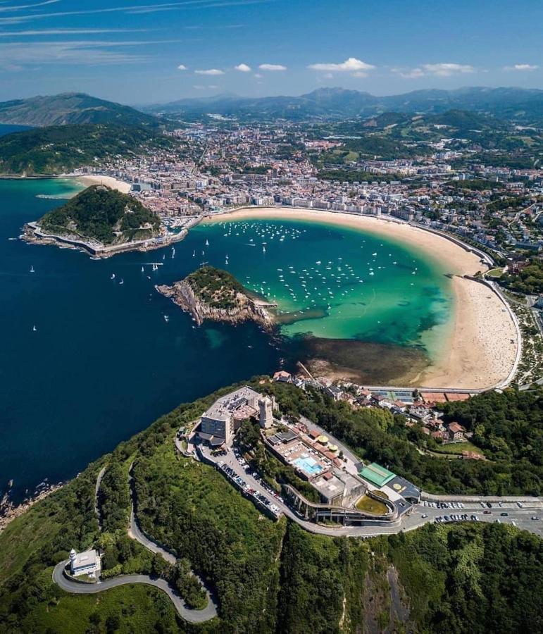 Апартаменты Olatu Haundia Donostian Сан-Себастьян Экстерьер фото